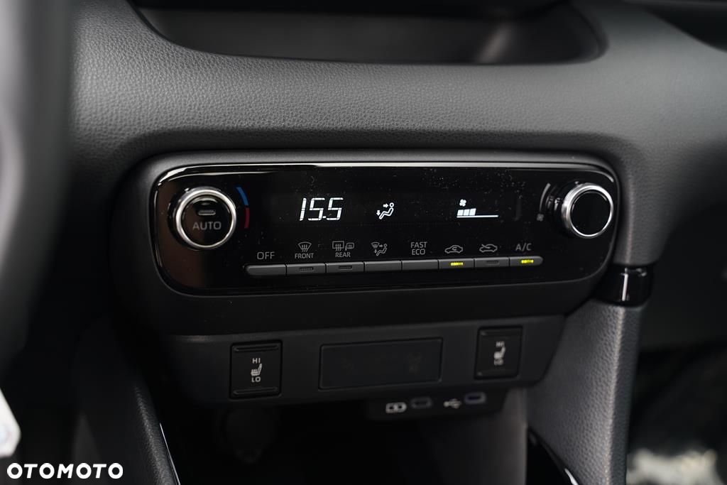 Toyota Yaris - 18