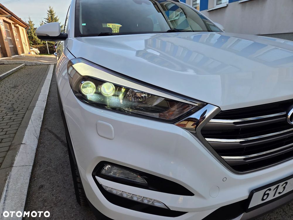 Hyundai Tucson 2.0 CRDI 4WD Automatik Premium - 17