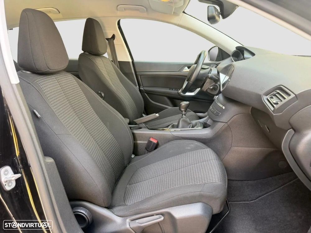 Peugeot 308 1.2 PureTech Active Pack - 14