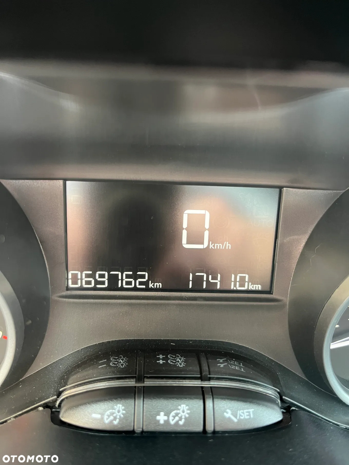 Peugeot 208 1.6 BlueHDi Active - 12