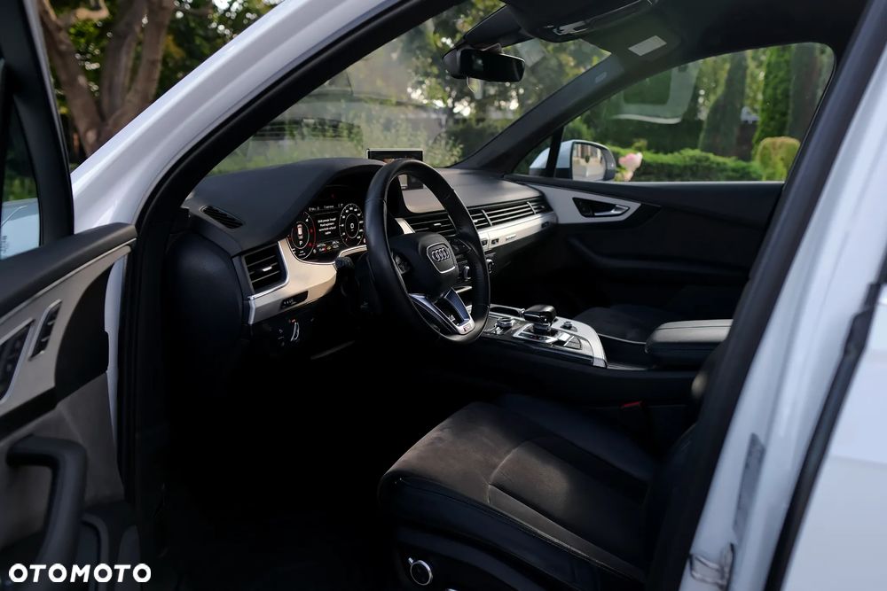 Audi Q7 3.0 TDI Quattro Tiptronic - 16