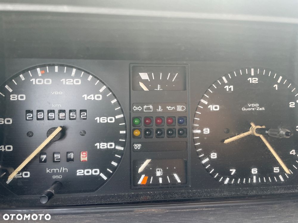 Volkswagen Golf 1.6 CL D - 17