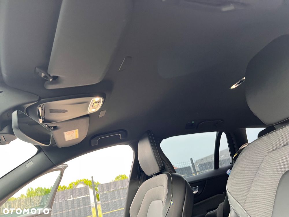 Volvo V60 B4 B R-Design - 18