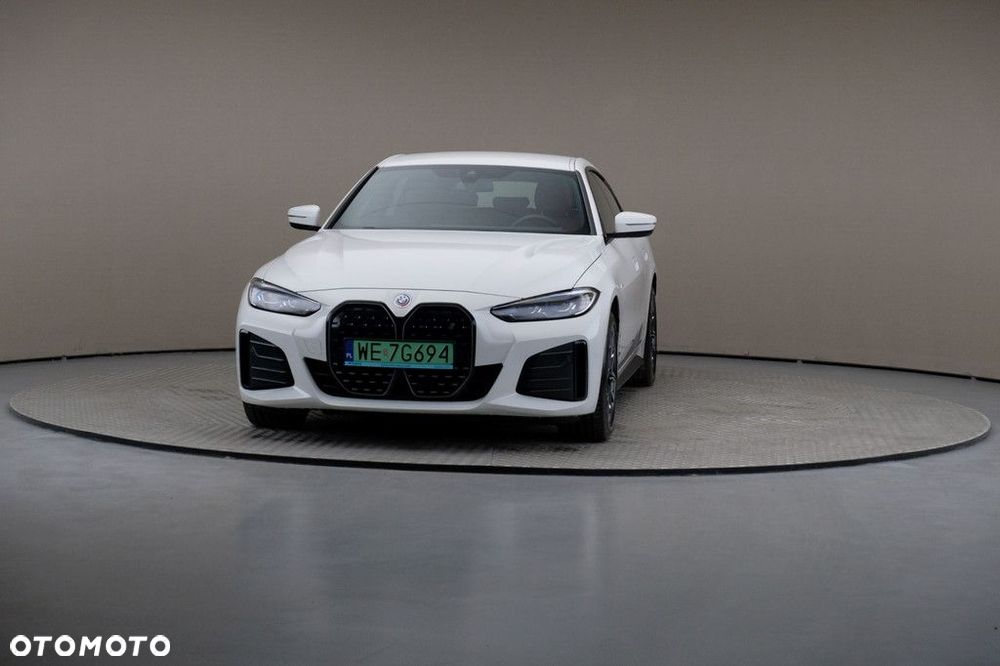 BMW i4 - 3