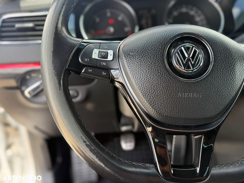 Volkswagen Jetta 2.0 TDI BlueMotion Technologie - 6