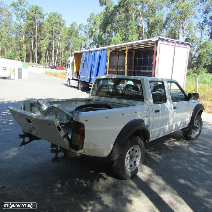 Nissan D22 2.5 DCI (133 CV) de 2011 - Peças Usadas (6741) - 3