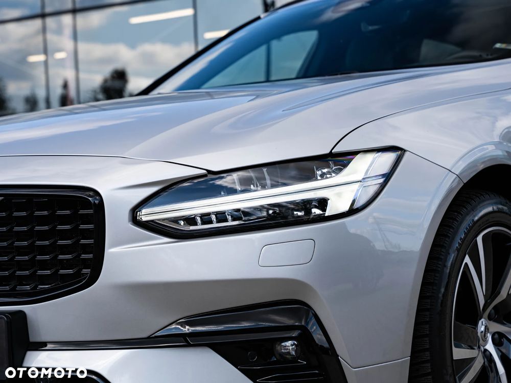 Volvo V90 B4 B Plus Dark - 16