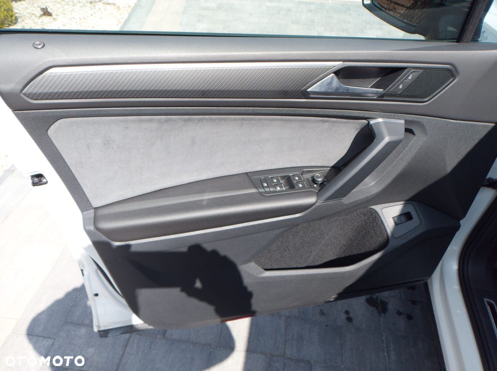 Volkswagen Tiguan 2.0 TSI 4Mot R DSG - 37