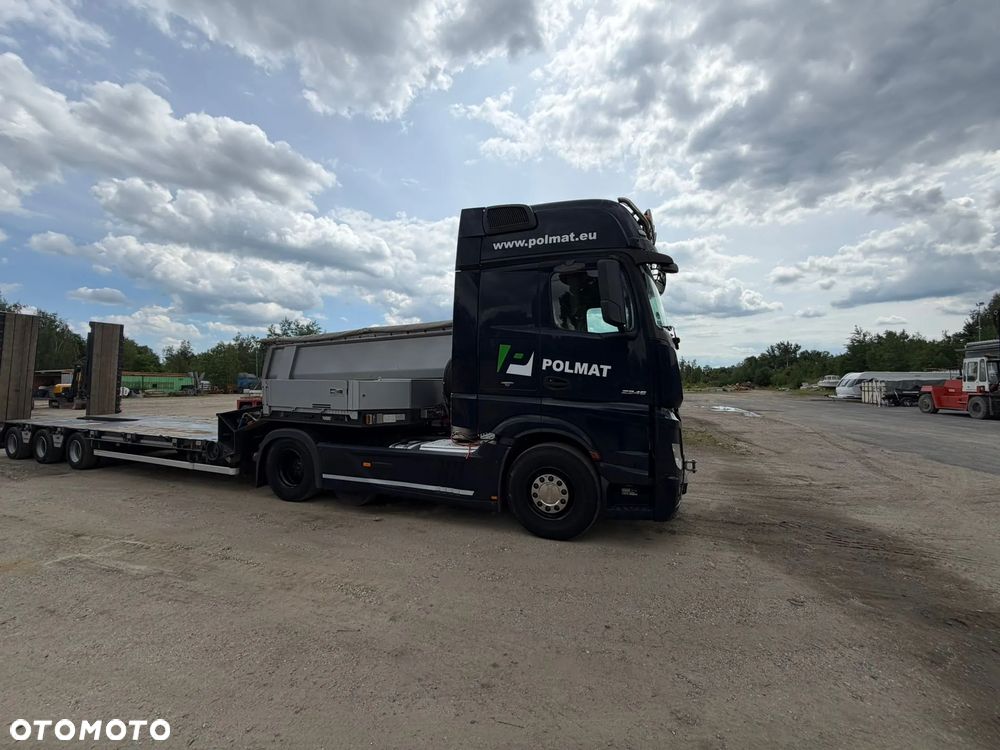 Mercedes-Benz ACTROS - 4