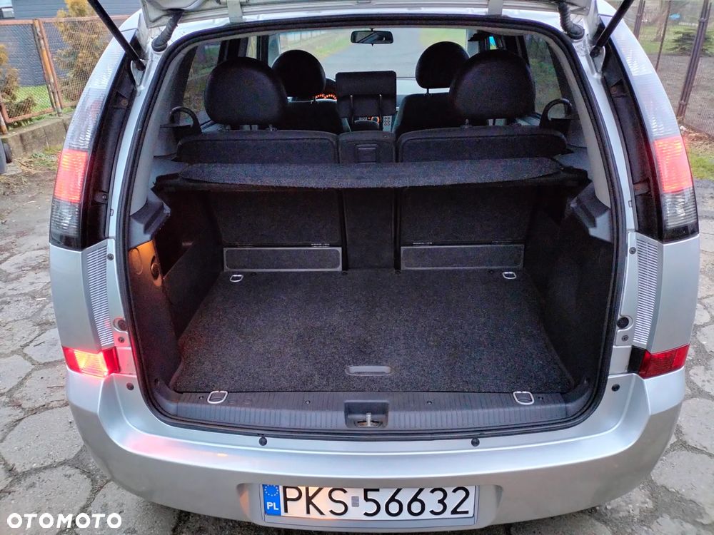 Opel Meriva 1.6 16V Cosmo - 12