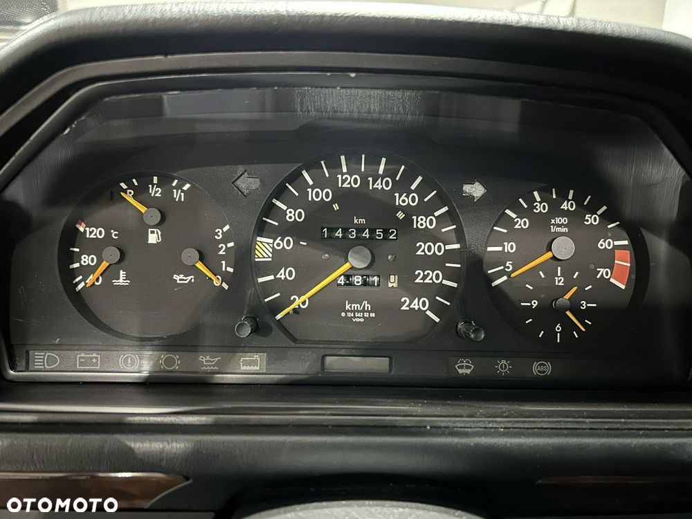 Mercedes-Benz W124 (1984-1993) - 29
