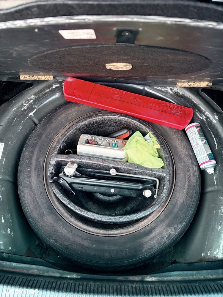 Volkswagen Golf - 32