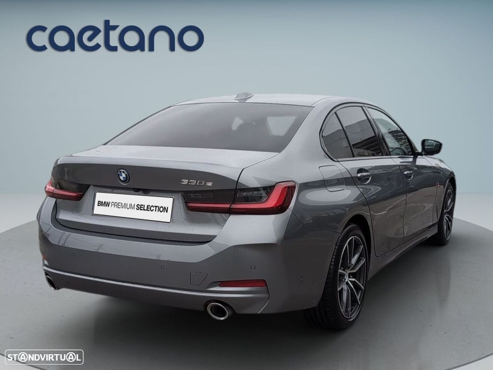 BMW 330 e Auto - 8