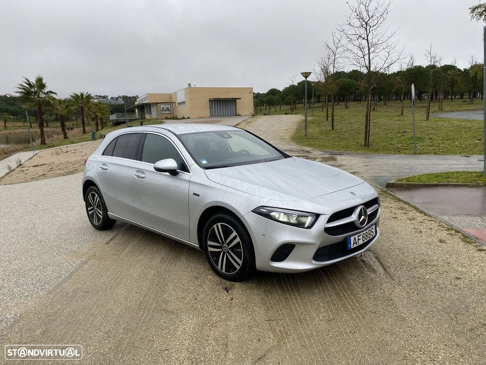 Mercedes-Benz A 250 e Progressive - 1