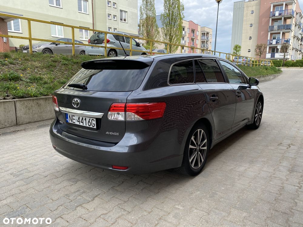 Toyota Avensis 2.0 Premium MS - 4