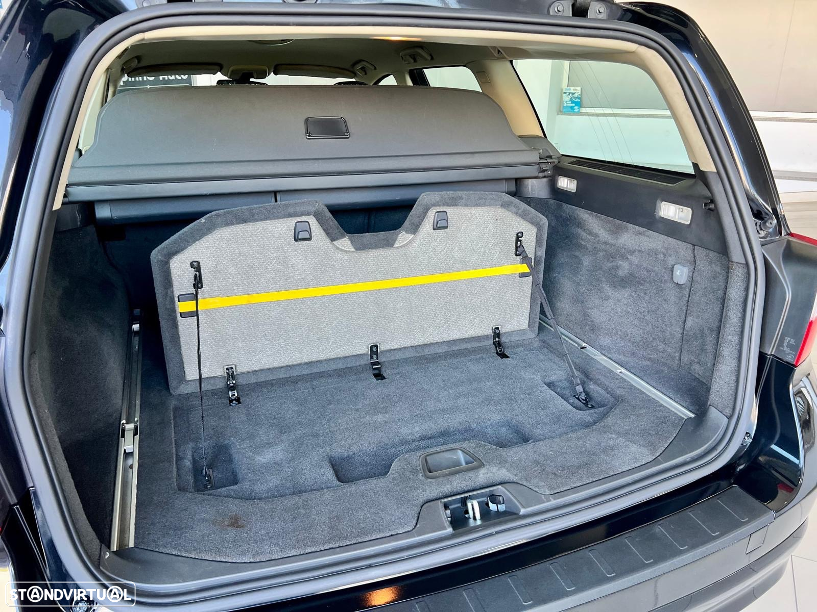 Volvo V70 2.4 D5 Summum - 10