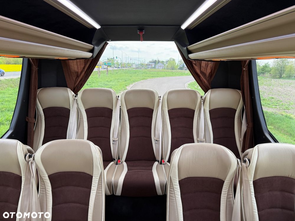 Mercedes-Benz Sprinter 519 - 28