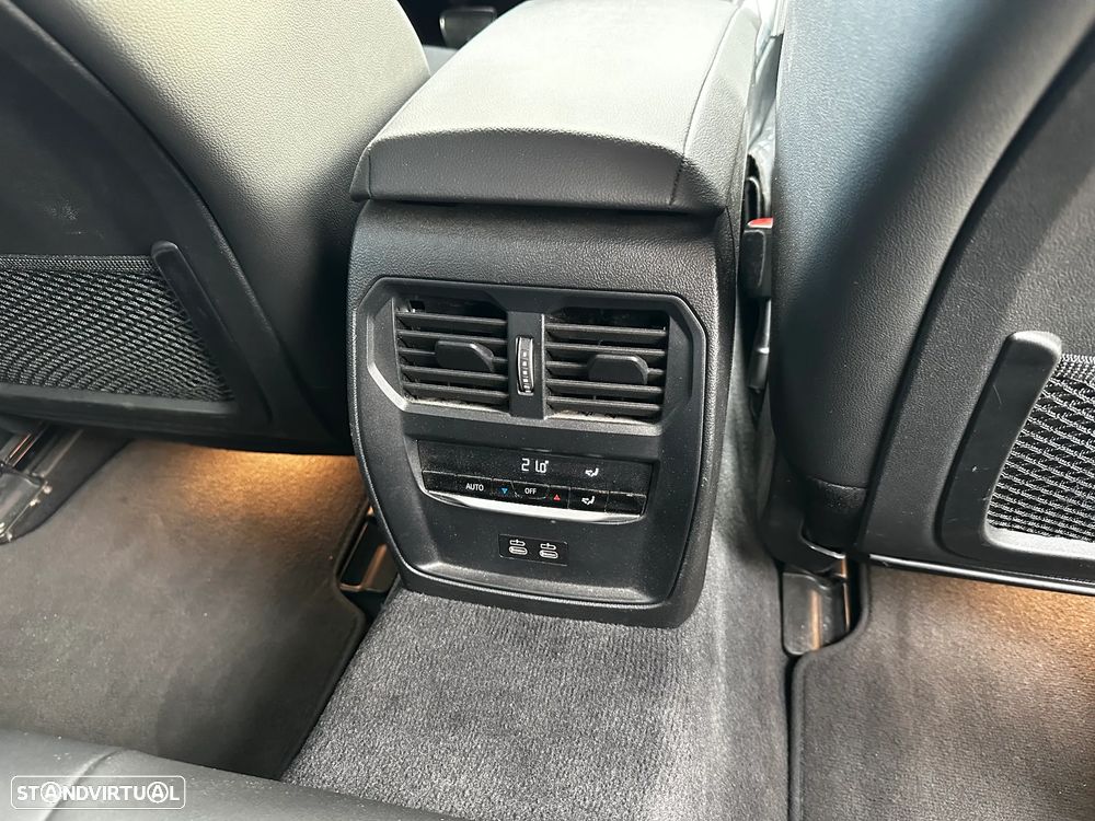 BMW i4 - 26