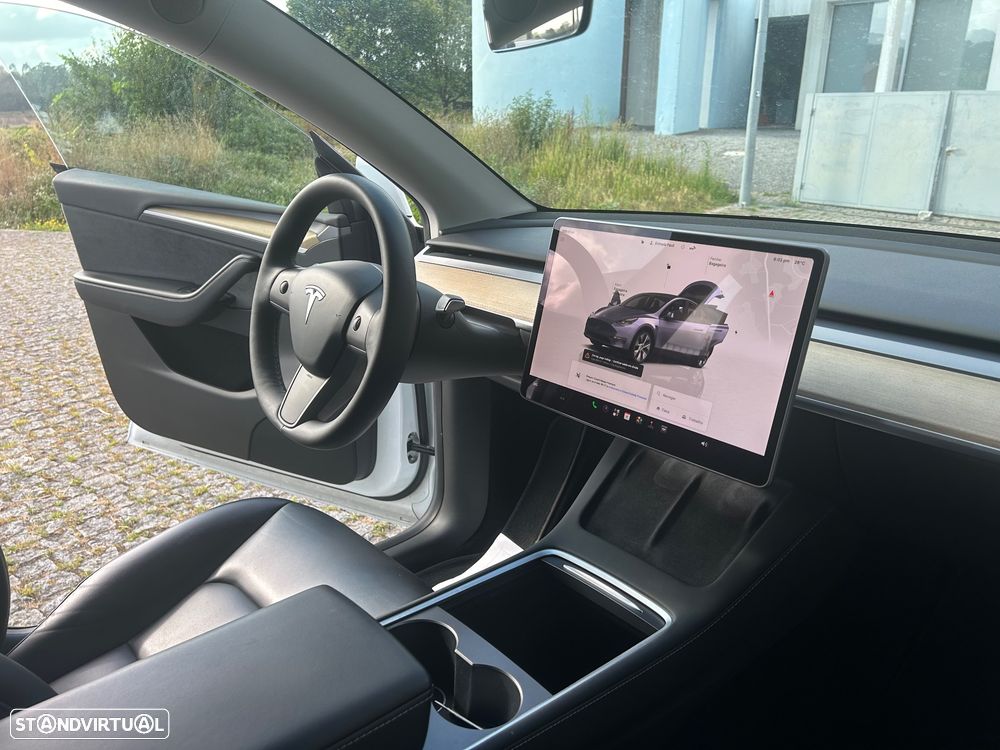 Tesla Model Y Tração Traseira - 24