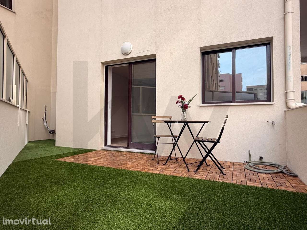 Apartamento T1 com Terraço na Rua Luís Soares Barbosa (Braga Parque) - Grande imagem: 4/28