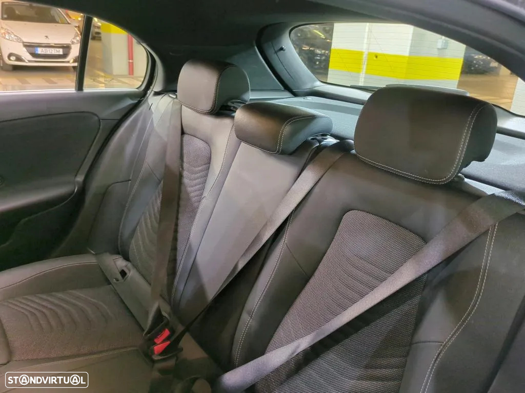 Mercedes-Benz A 180 d Style - 12