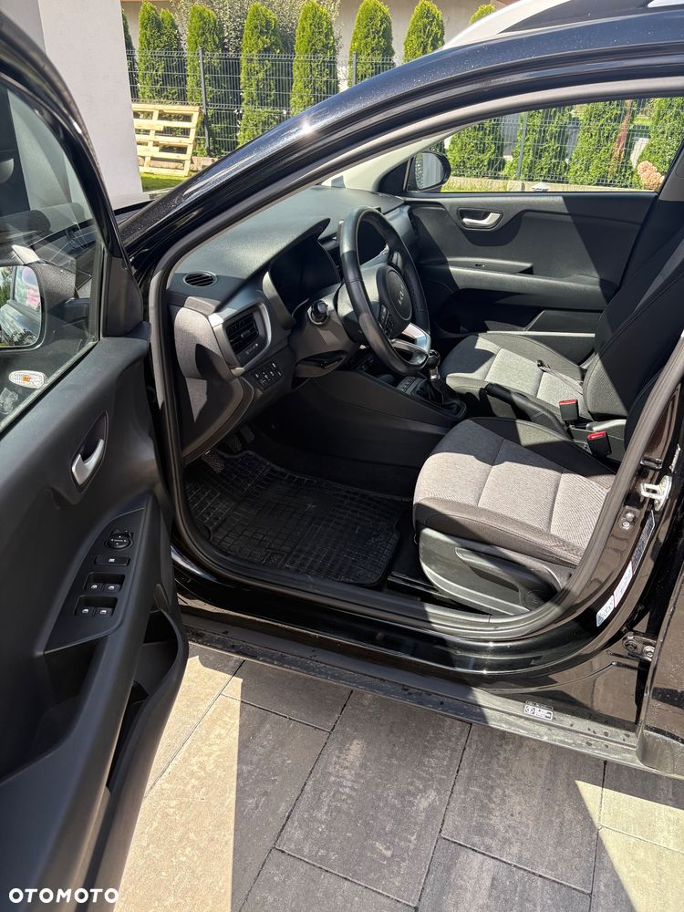 Kia Stonic 1.2 M - 8
