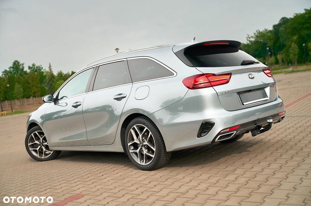 Kia Ceed 1.4 T-GDI DCT OPF GT Line - 16