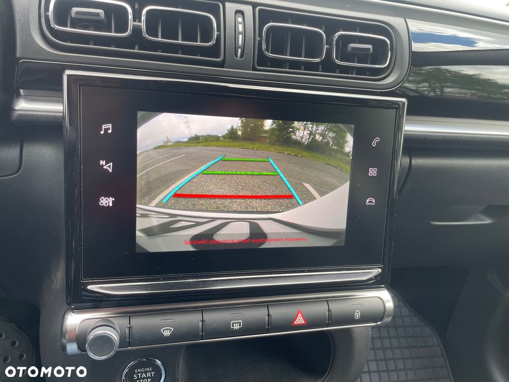 Citroën C3 1.2 PureTech Shine - 19