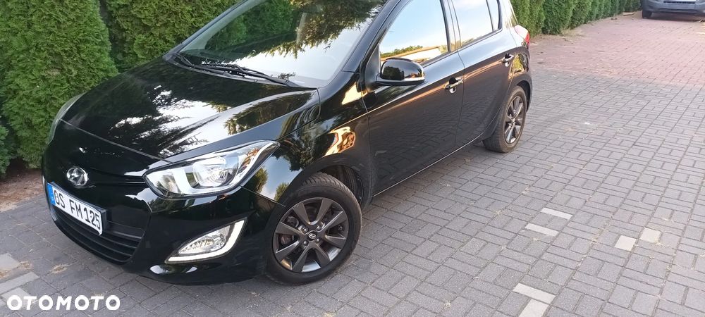 Hyundai i20 1.2 Intro Edition - 18