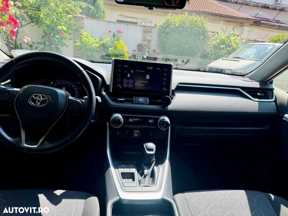 Toyota RAV4 - 5