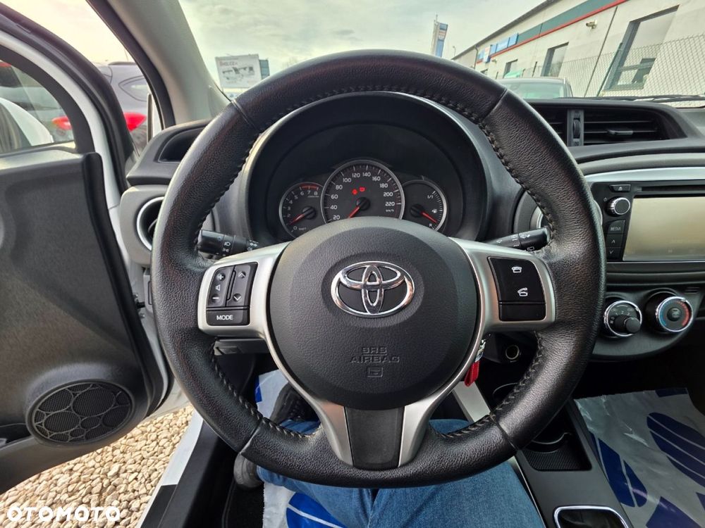 Toyota Yaris - 14