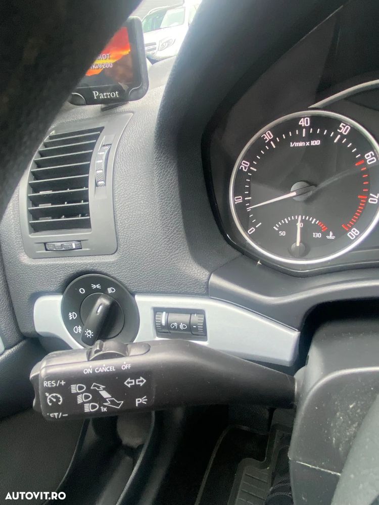 Skoda Octavia 1.4 TSI FAMILY - 17