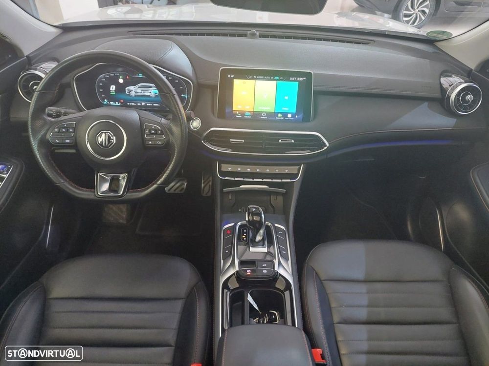 MG EHS 1.5T-GDI PHEV Luxury - 12