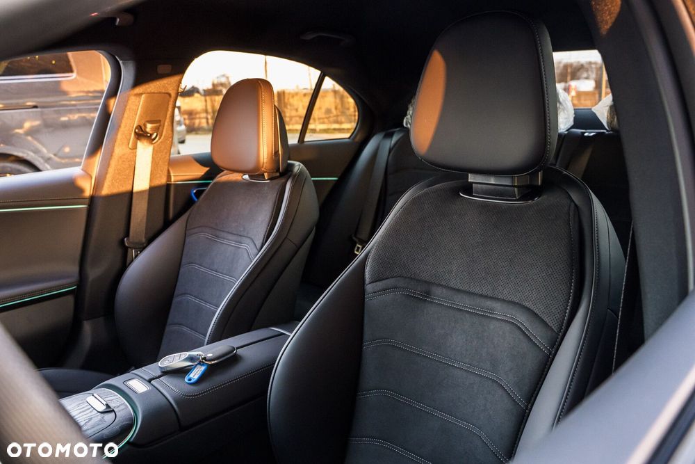 Mercedes-Benz Klasa E - 15