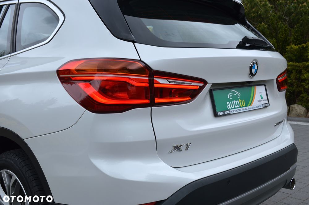 BMW X1 sDrive18d Business Edition - 38