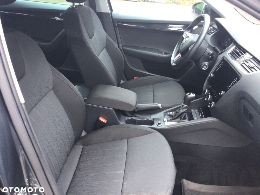 Skoda Octavia 2.0 TSI 4x4 Style DSG - 17