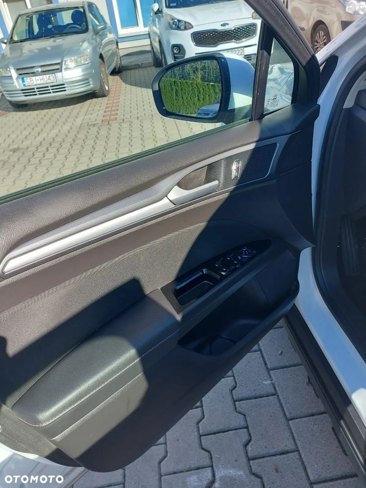 Ford Mondeo 2.0 TDCi Ambiente - 5