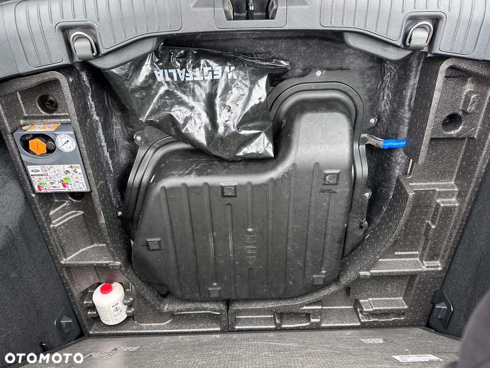 Ford Kuga - 30