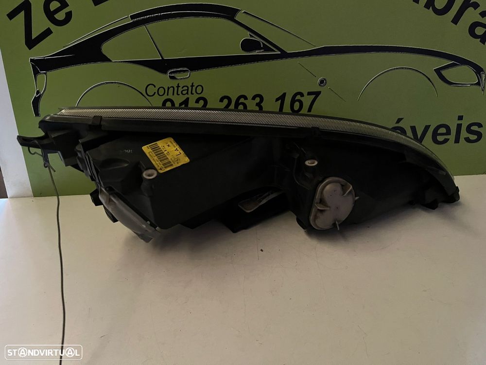 Mitsubishi Colt VI / FAROL ESQUERDO - FF804 - 4