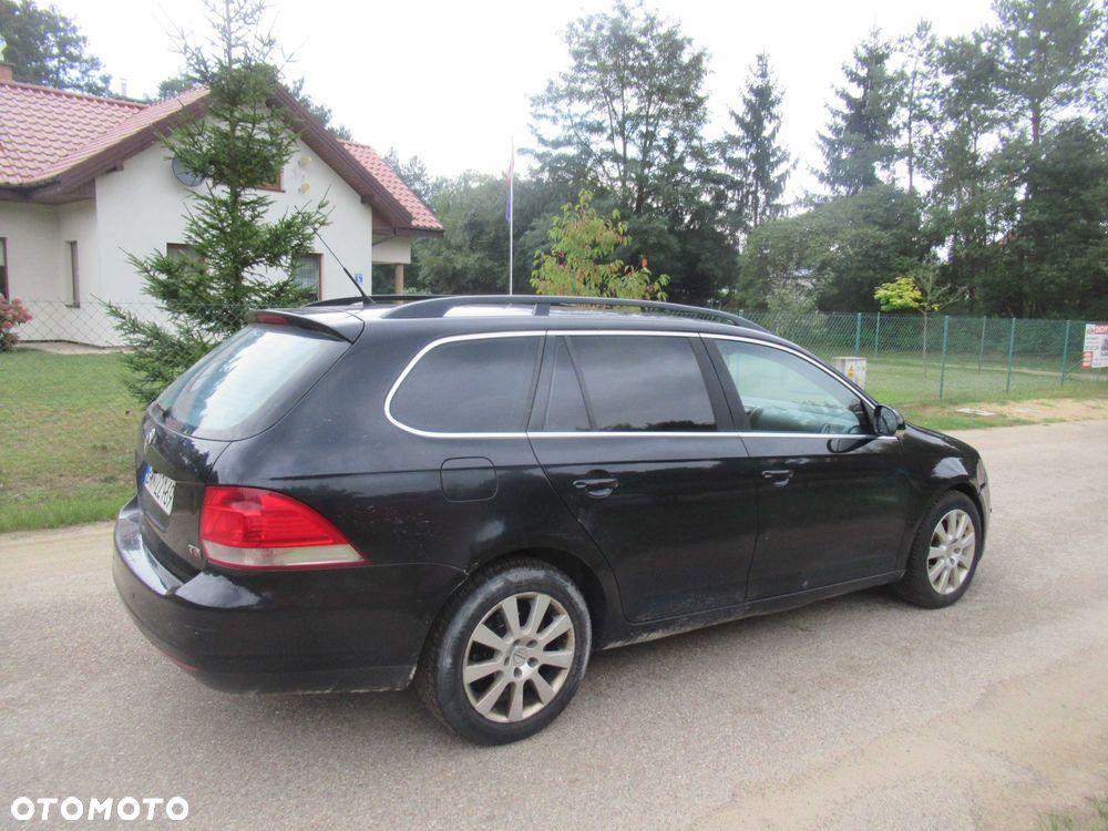 Volkswagen Golf - 5