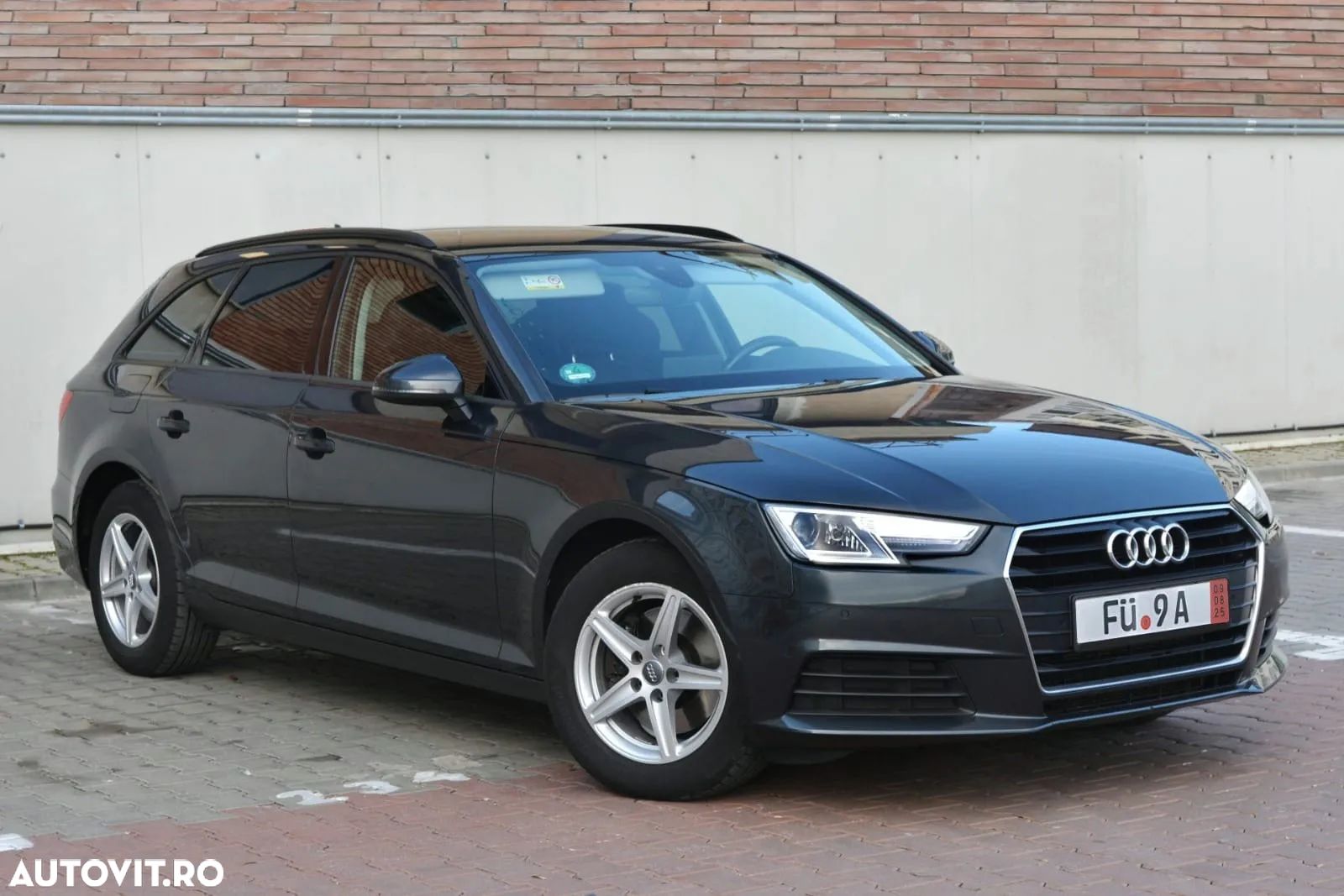 Audi A4 Avant 2.0 TDI - 1