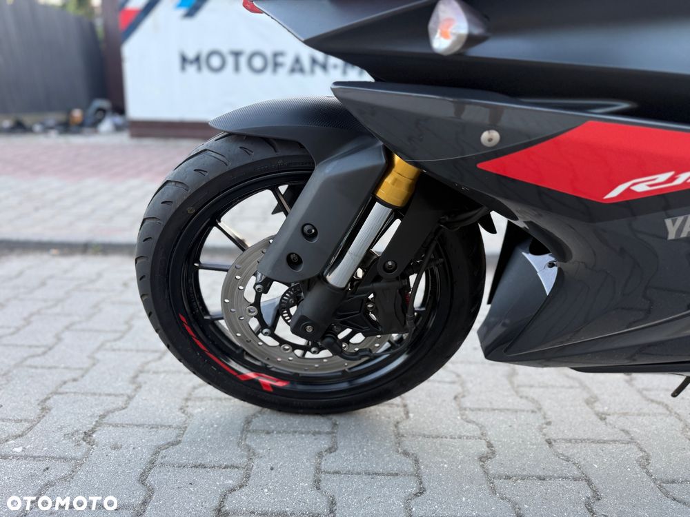 Yamaha YZF - 21