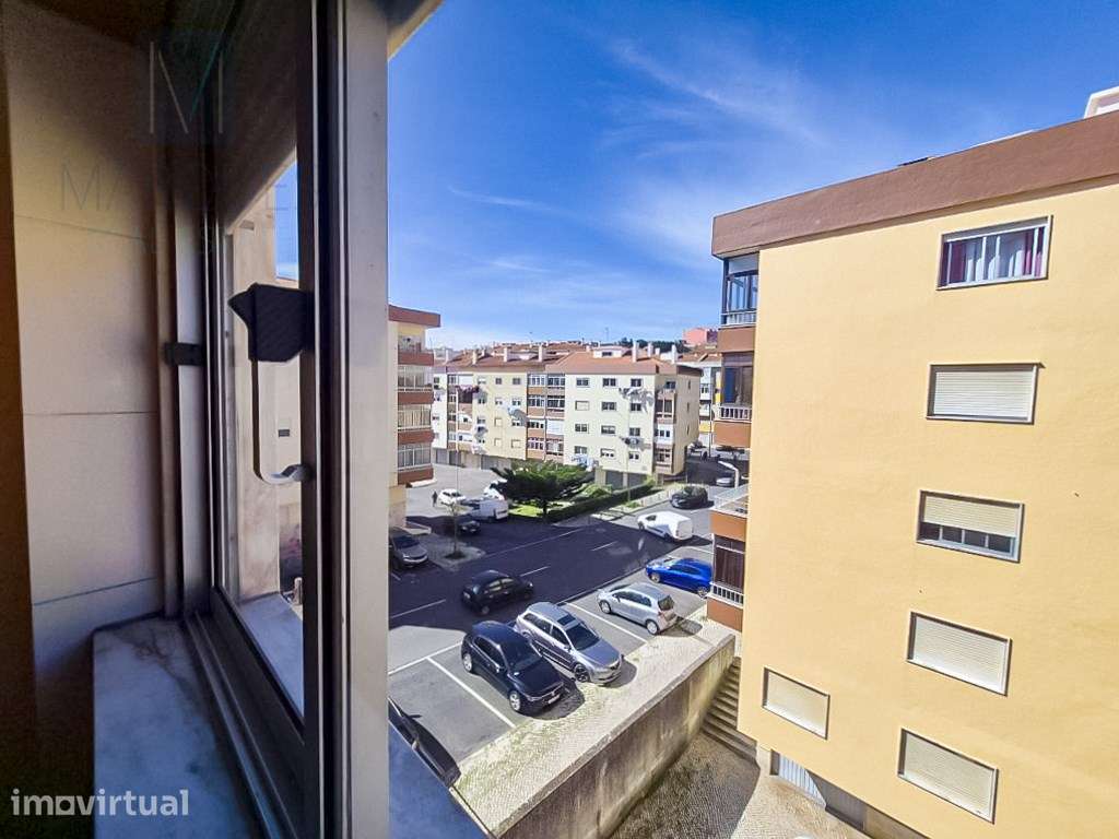 Apartamento T2 com Arrecadação em Casais de Mem Martins - Rio de Mouro - Grande imagem: 3/14