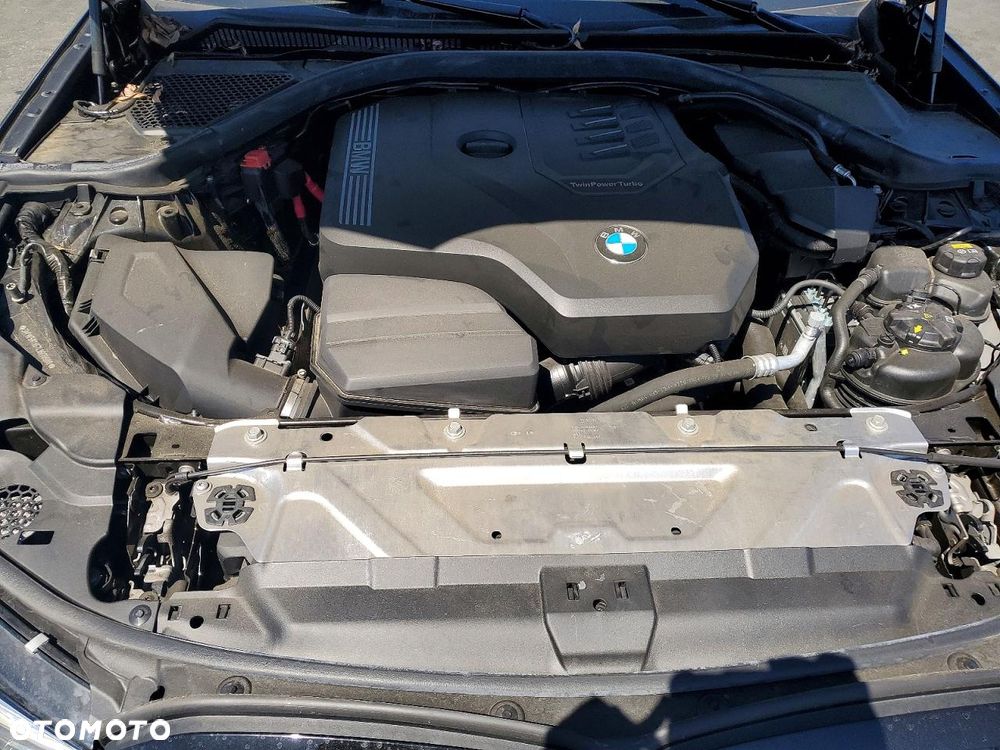BMW Seria 3 330i M Sport - 11