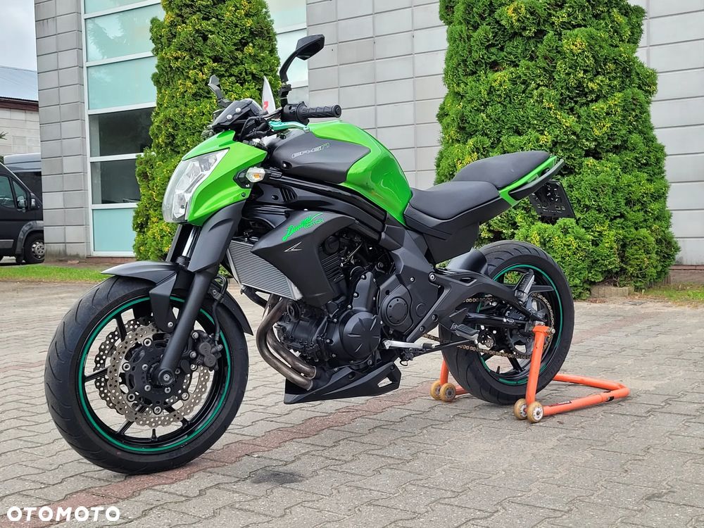 Kawasaki ER - 8