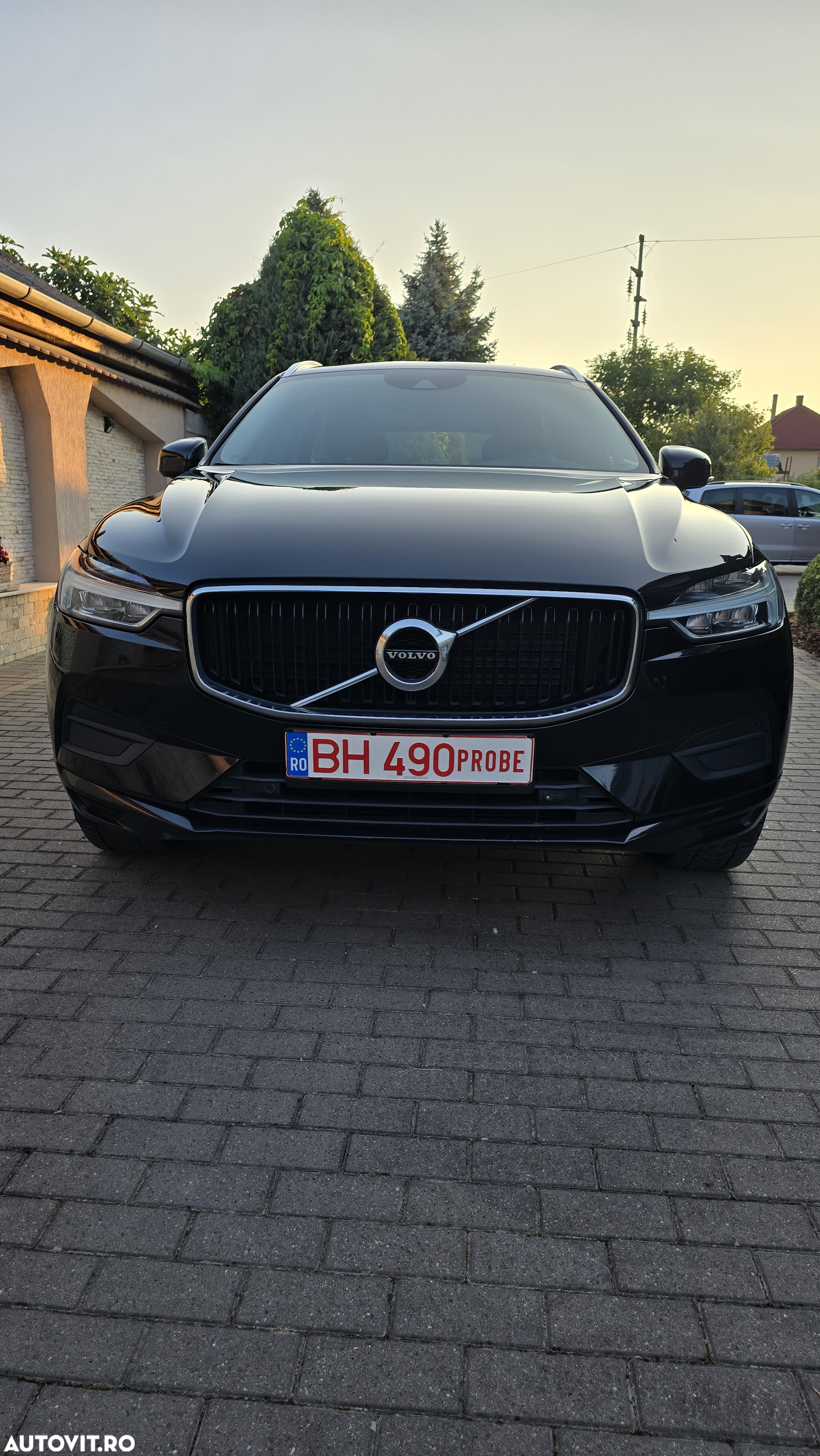 Volvo XC 60 D3 Momentum Pro - 2