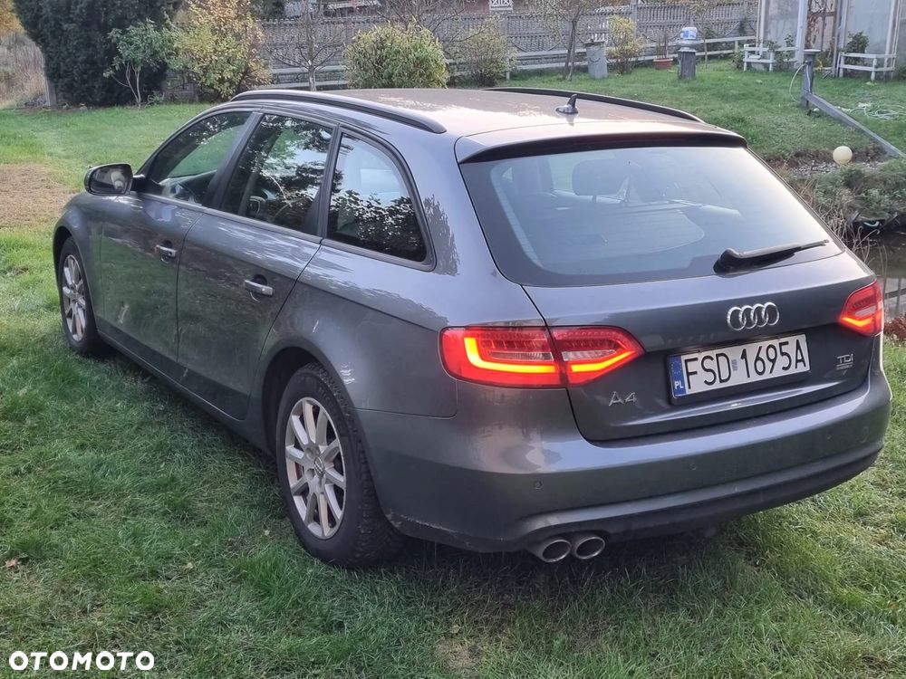 Audi A4 Avant 2.0 TDI ultra DPF Attraction - 6