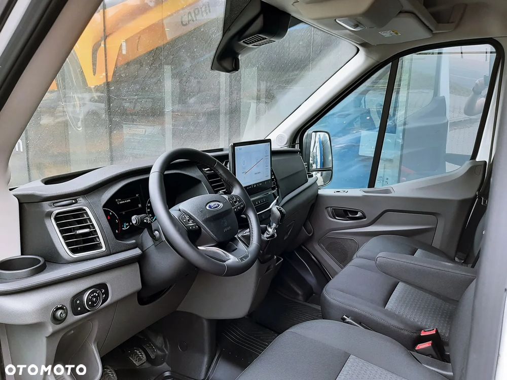 Ford Transit - 27