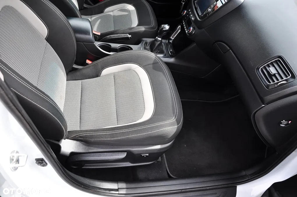 Kia Ceed 1.6 CRDi SCR L Business Line - 30