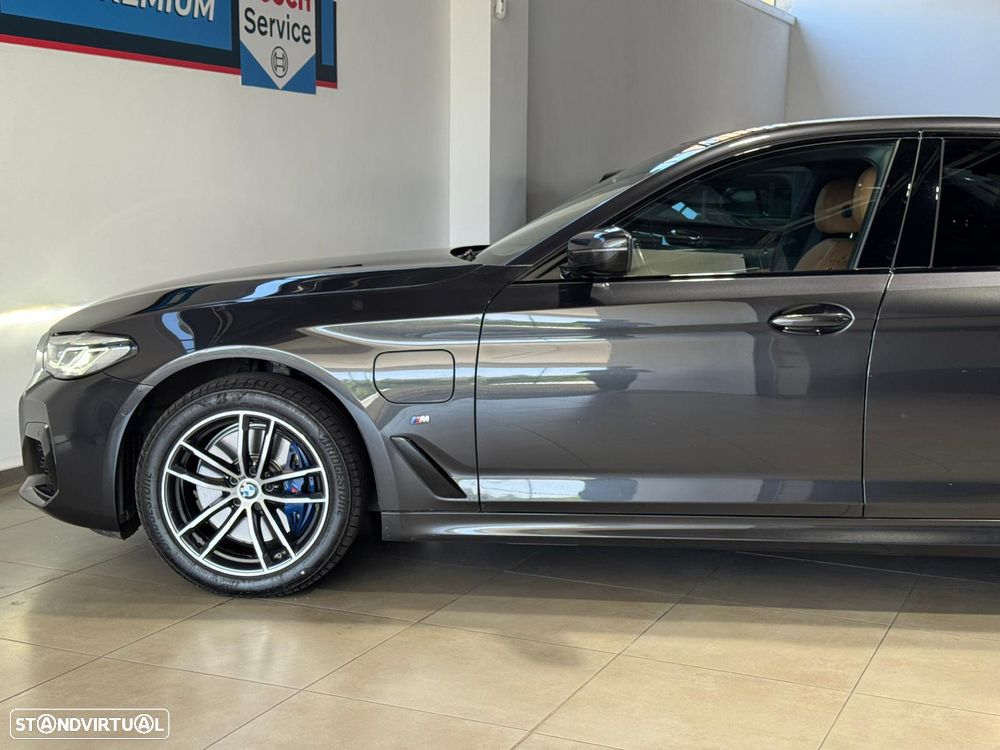 BMW 530 e Pack M - 4